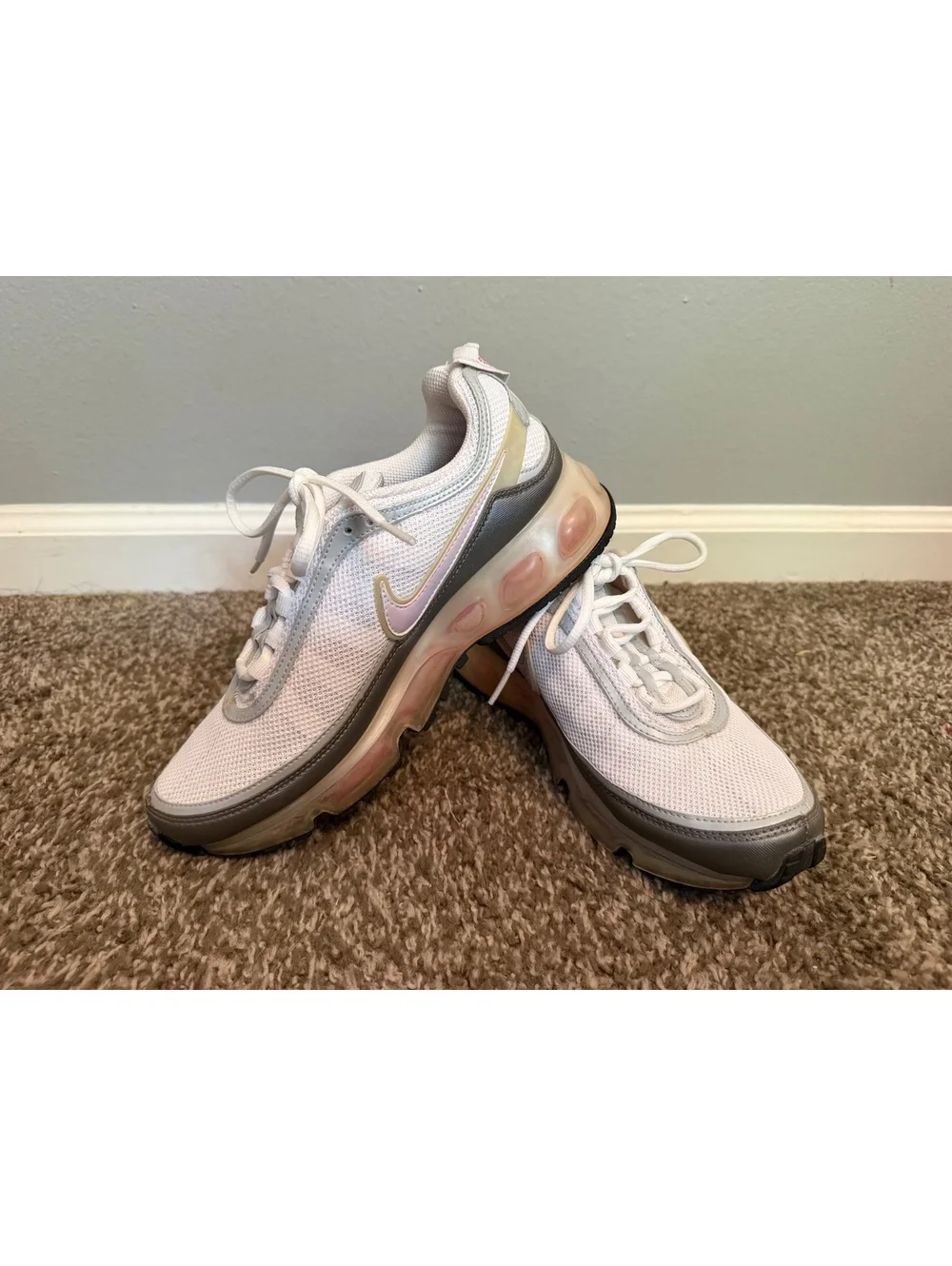 Nike Air Max 360 ll Sneaker Women’s 8